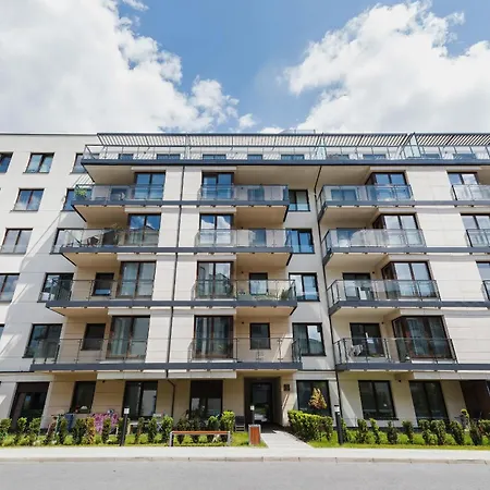 Apartment Podgorze Golden Oriole Cracow By Renters Prestige Krakow
